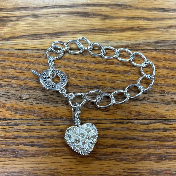 MONEY | silver tone pave heart chain link charm toggle bracelet - Picture 2 of 3